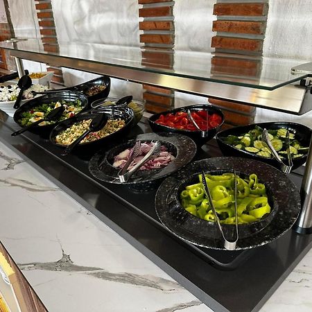 Хотел М1 Hotell Primorsko Eksteriør bilde